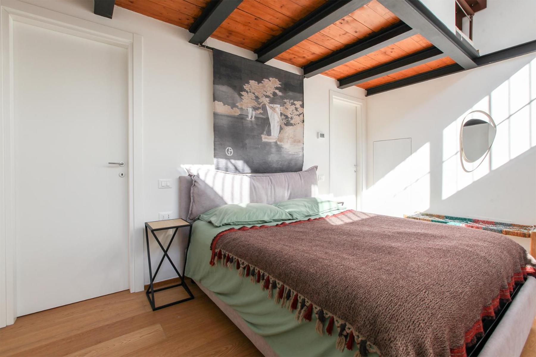Beautiful Loft Near Navigli Appartamento *